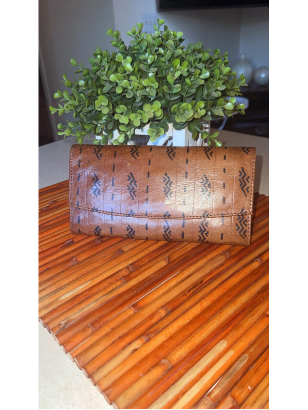 Handmade Brown Leather Clutch Wallet: Vintage Organizer with Inner Zipper, Slim